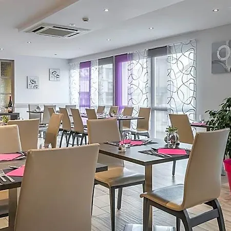 Restaurant L'evidence Szálloda Neufchâteau